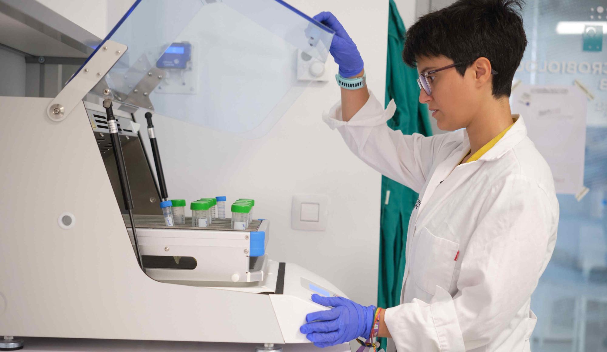 Researchers working to develop innovative ALS treatments at Molefy Pharma